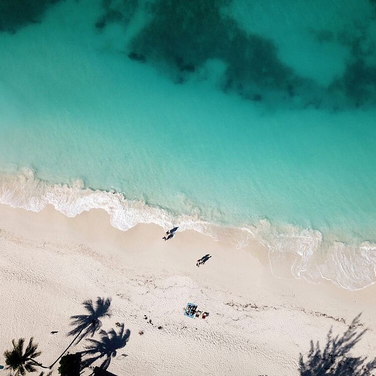 Carnival_Cruise_Q1_Grand_Cayman_112917_Pip_Cowley_DJI_0203